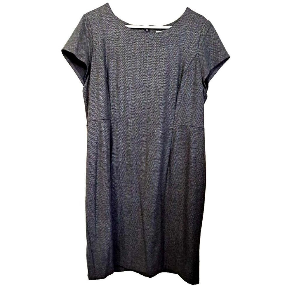 Chico's L (2.5) Short Sleeve Gray Micro-Pattern Sheath Dress